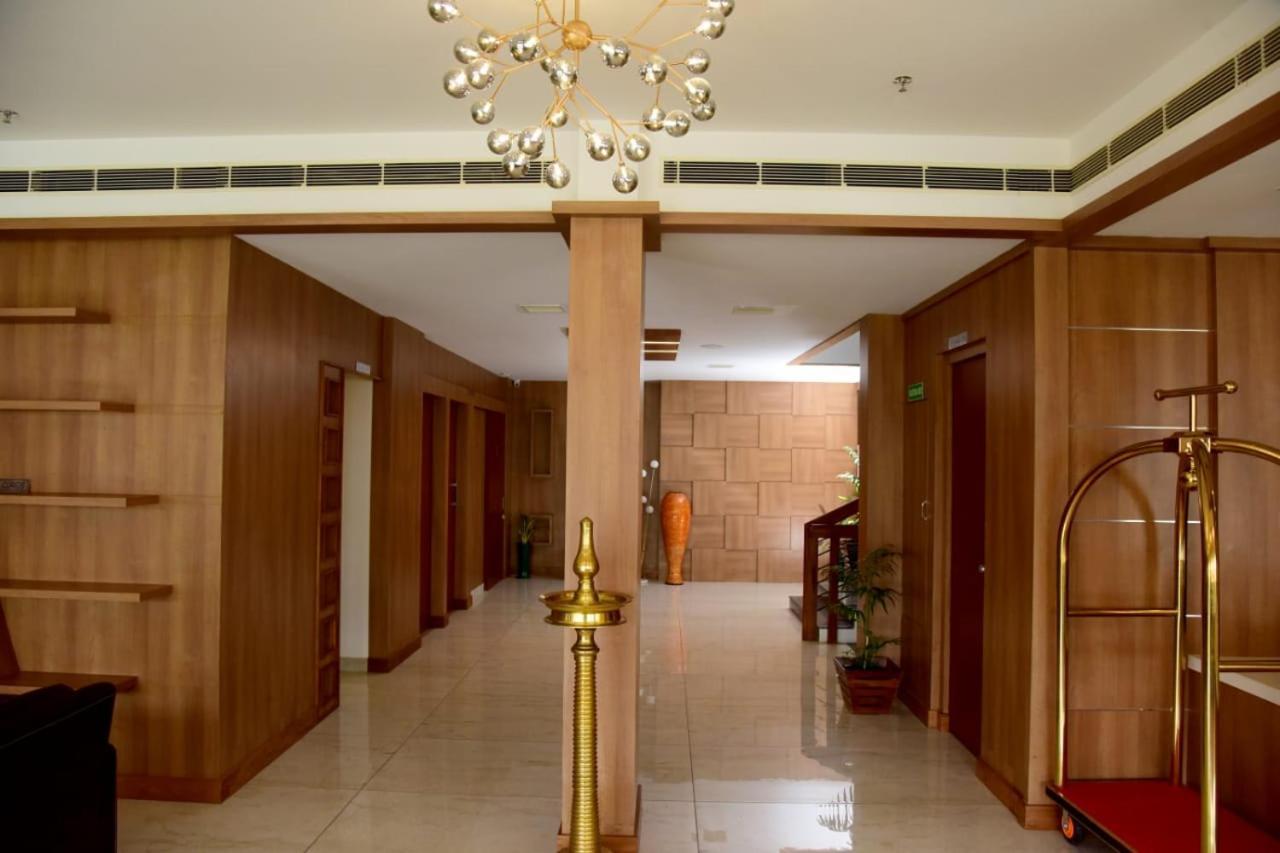 Hotel Emerald Palace Kottiyam Exterior foto
